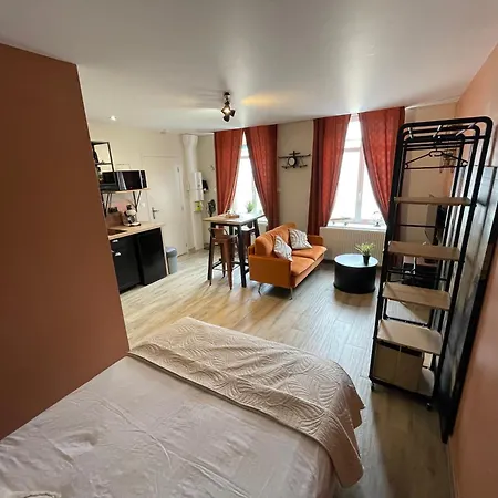 Joli Neuf Apartamento *